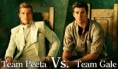 /album/fenykepgaleria/josh-hutcherson-liam-hemsworth-team-peeta-team-gale-hunger-games-battle-jpg/